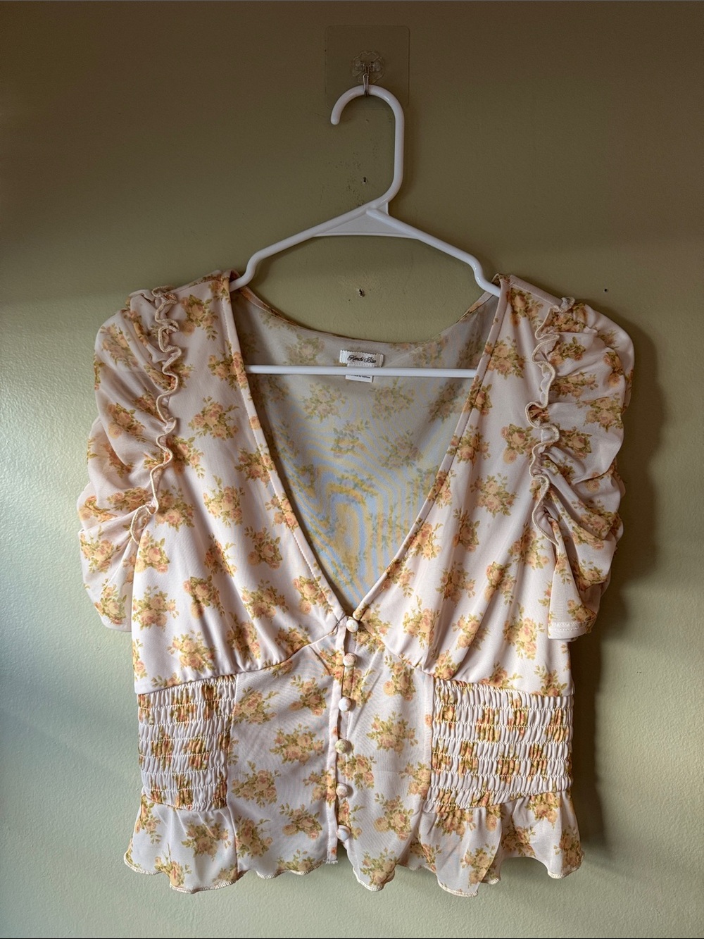 Kimchi Blue Cream Floral Button-Front Ruffle Sleeve Blouse